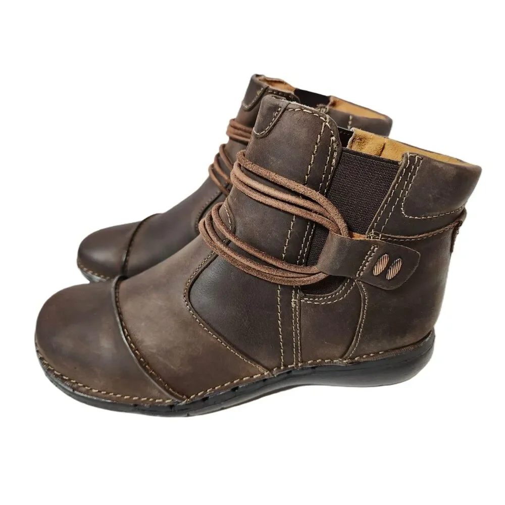 Clarks Women’s Un Loop Leather Ankle Boots Brown Size 7